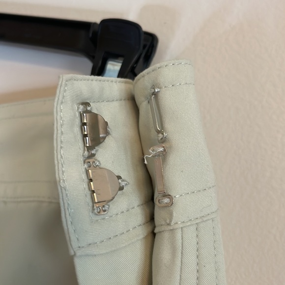 IZOD Womens 12 Skort Lime Green Buttons on the Side Pocket - Picture 4 of 6